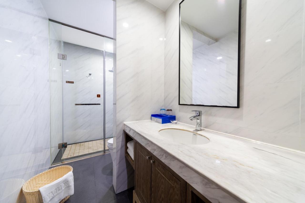 Qianhai Holiday Hotel Σενζέν Εξωτερικό φωτογραφία